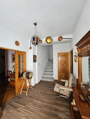 CASA CARMELA, Quentar
